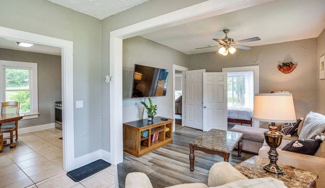Lakefront Mound Getaway: Near Snowmobiling Trails! in Mound