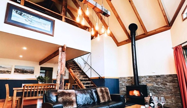 Large comfortable Ski and Bike Chalet with gorgeous Alpine character