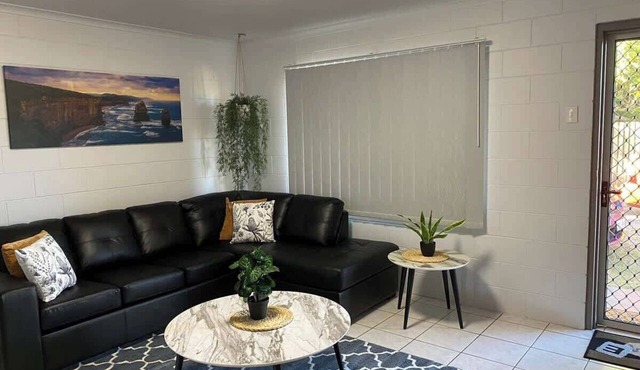 Leafy Andergrove Home, 5 Min to Mackay CBD