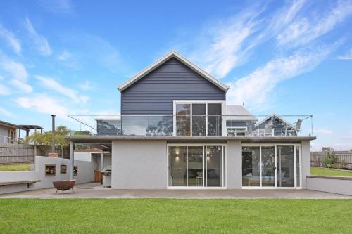 Leighton Bay Views