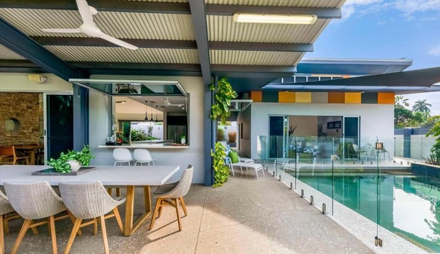 Lily Pad Retreat - Tourism Award Winner Pool Luxury