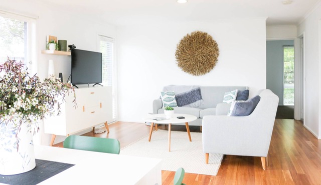 Lochview - 3 bedroom, pet friendly home with great views! 5+ nights