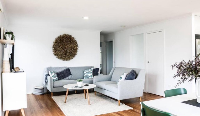 Lochview - 3 bedroom, pet friendly home with views