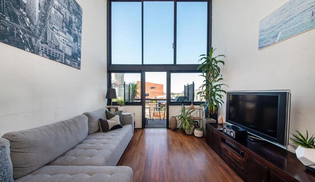 Loft Living Close to the MCG