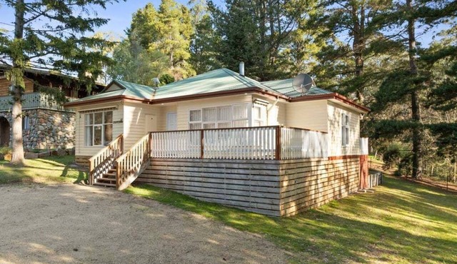 Lola's Lodge - Base of Mt Buller