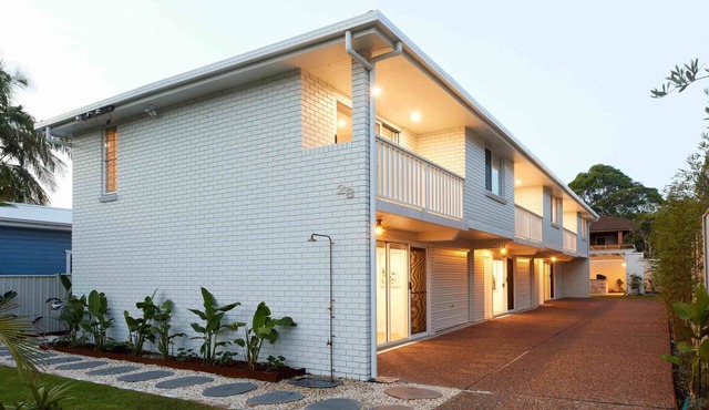 Luana - pet friendly holiday townhouses in Nelson Bay