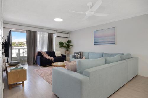Luna Blu & The Beach Loft Yeppoon- Private Apartments