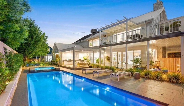 LUXE BARWON HEADS Sum