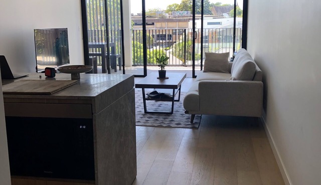 Luxury apartment inner west. mins away from Sydney CBD