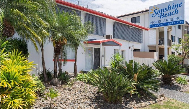 Luxury Beach side stay in Miami - 5 mins to Burleigh Heads in Miami