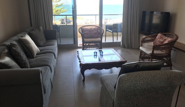 Luxury executive apartment 50 metres from Cottesoe beach with spectacular views