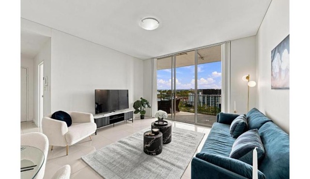 Luxury Parramatta Riverside with City & River Views in Sydney