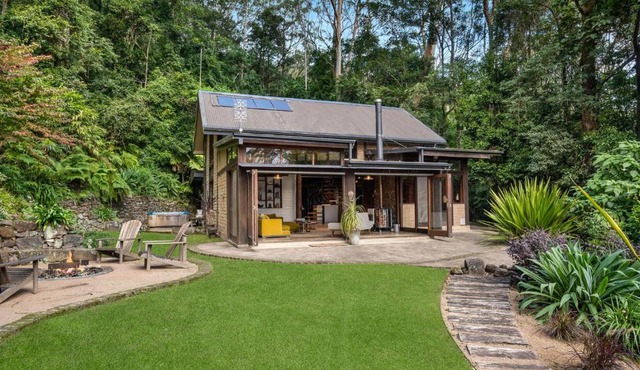Lyra Kangaroo Valley