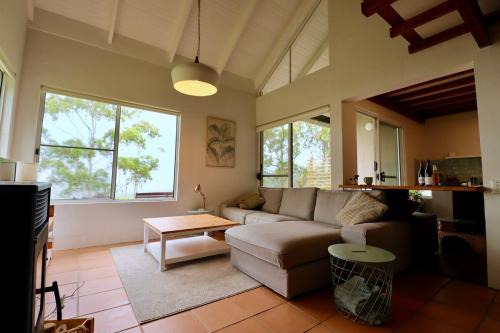 Maleny-Montville Cottages #1 - 2 bed ocean views