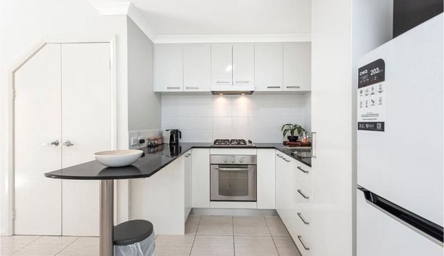 Mandurah Accommodation Near Foreshore Modern 1BR Loft with Parking & WiFi