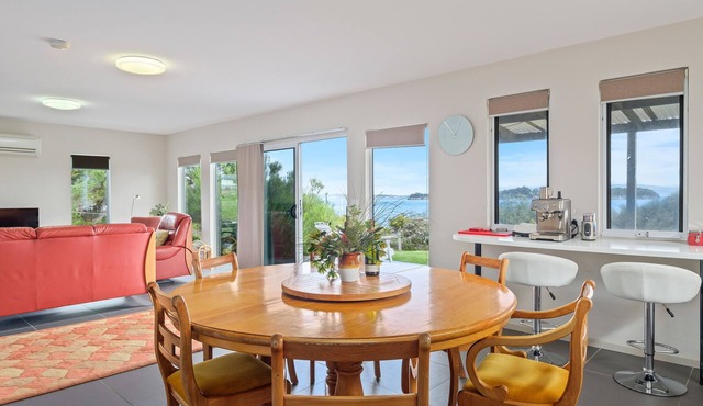 Manfield Seaside Bruny Island