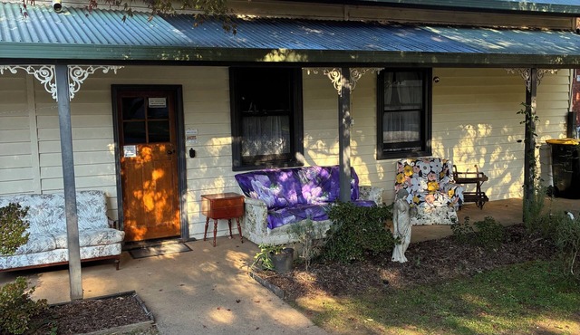 Maple Cottage for families