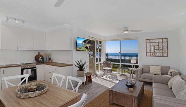Marese 1 - Groundfloor Beachfront Unit