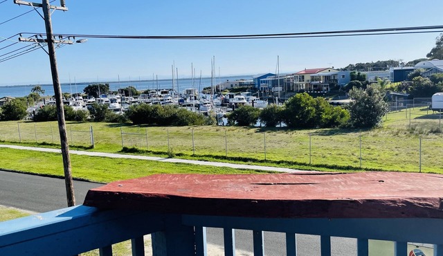 Marina Quays Upper Deck - amazing views over marina, dog friendly