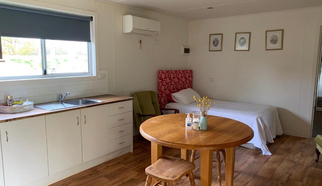 Mascot Cottage - Pet Friendly and Complimentary Breakfast Hamper