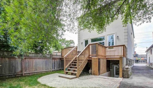 Mini Mansion in Toronto