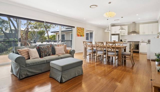 Mirrabel in Blackheath