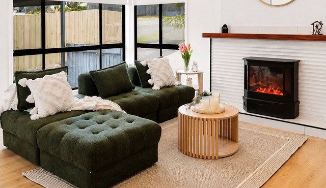 Modern 3BR Family Home Near Hobart CBD with Free Parking