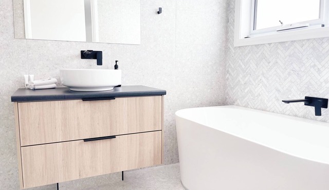 Modern 4 Bedroom Retreat in Wagga Wagga!
