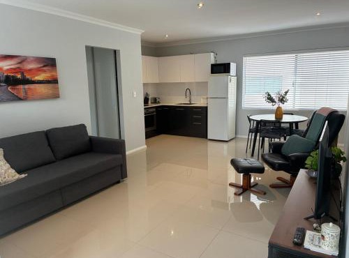Modern Premium 1 Bedroom apartment in Dolphin Quay