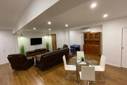 Modern Suite with Mountain Views