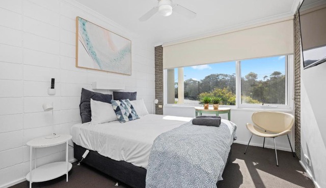 Moody's Beach Apartment