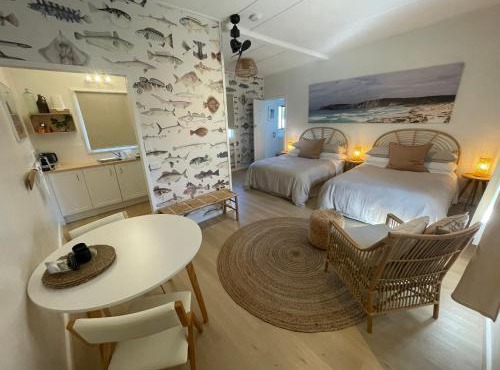 MrandMrs Fish Cabins