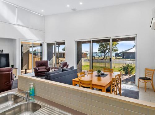 Murray Grange apartment 6