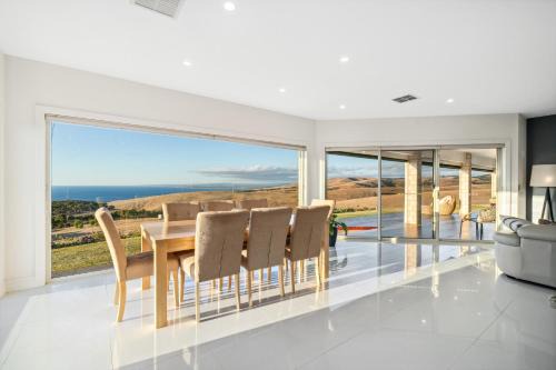 Myponga Beach Luxe - Stunning Seaside Sunsets