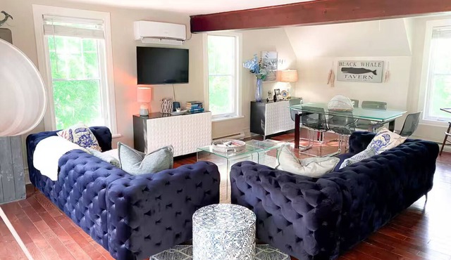 Nantucket-Style in Hudson: Beach Walks & Forest Trails, 1 step to Montreal Magic in Hudson