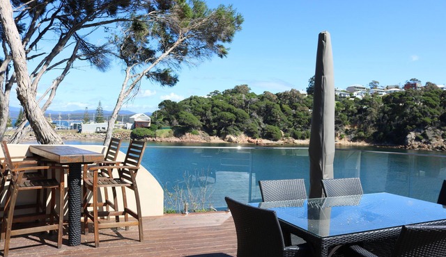 Nautical Retreat - A Couples hideaway - 2+ nights