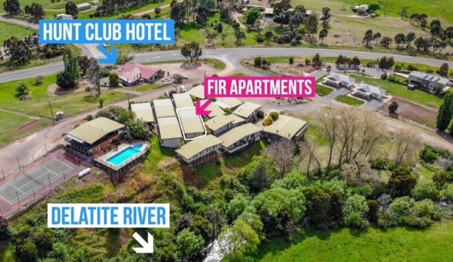 Netflix Studio #5 │ King+Bunks │ Pool & Bus Buller