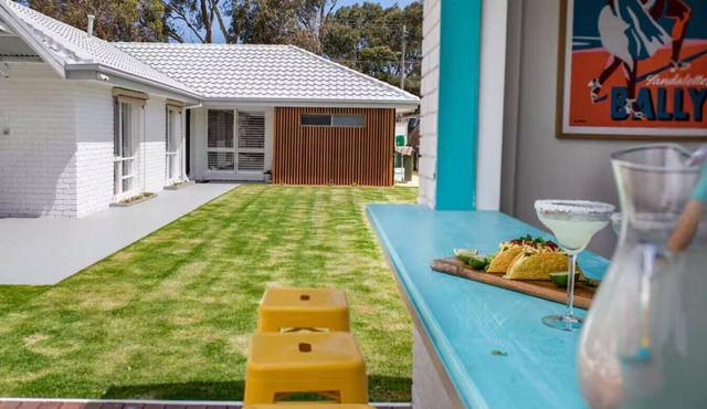 NEW Ocean Retreat - with pizza oven!