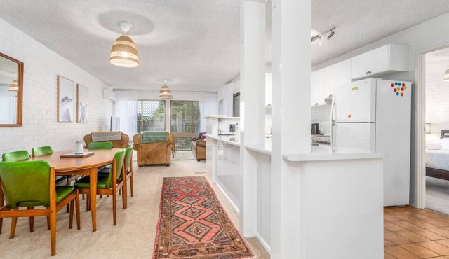 New to VRBO: Spacious 2-Bed Unit with Garden in Mawson