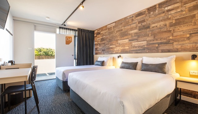 Nightcap at Westside Hotel