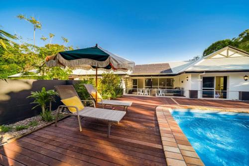 Ninderry Manor-Spectacular Hinterland retreat