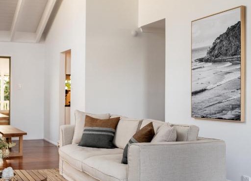 Noosa Gem in Peregian Beach - Ocean View - Steps to beach & village! Dog and family friendly