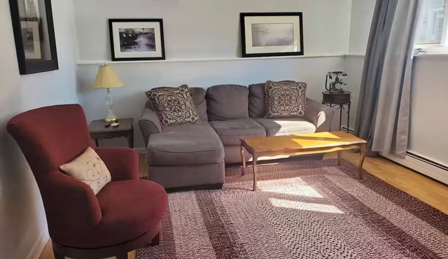 "Nova By The Sea" 3 bd 2 blocks fr Pictou Harbour in Pictou