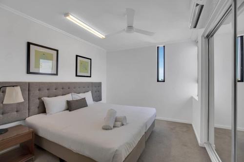 Oaks Carlyle - 2BR Executive Apt Near Mackay CBD