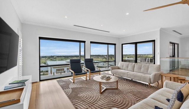 Ocean & Greens Normanville - Golfers and Family Entertainer with Coastal Views