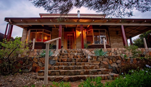 Ocean View Retreat - Discounted Long Stays!
