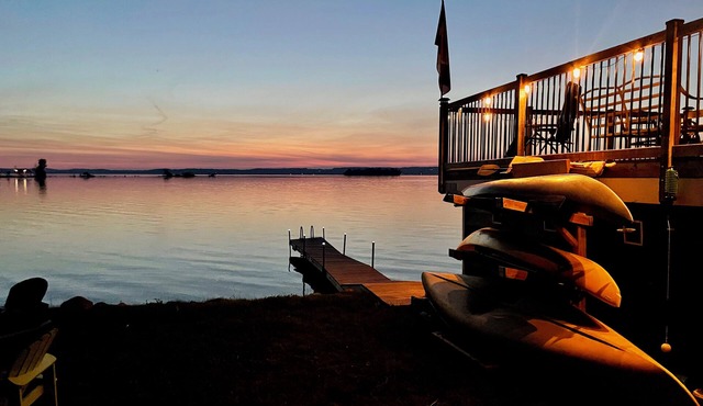 Ostrander's 3 Bedroom Cottage on Rice Lake in Harwood