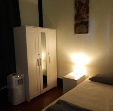 Ozi Inn Backpackers - Perth -Valid International Passport Required
