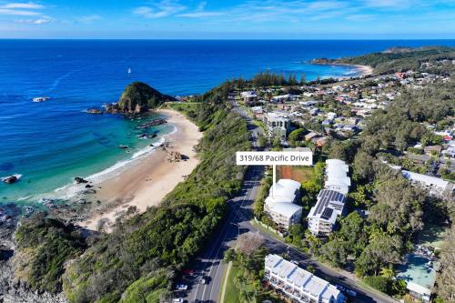 Pacifico Flynns beach 319