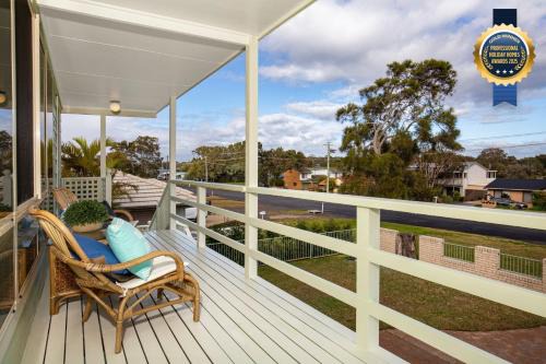 Palms I Pet Friendly I 2 Mins to Beach